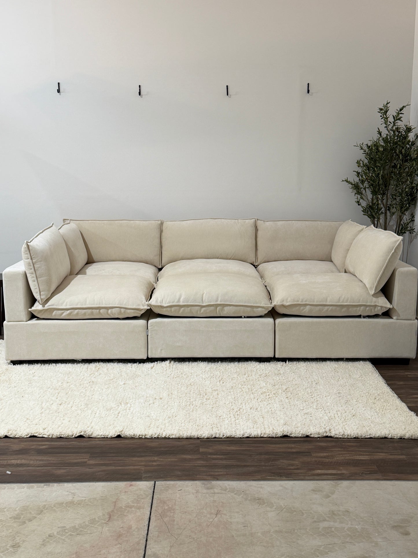 Luna Modular Sectional