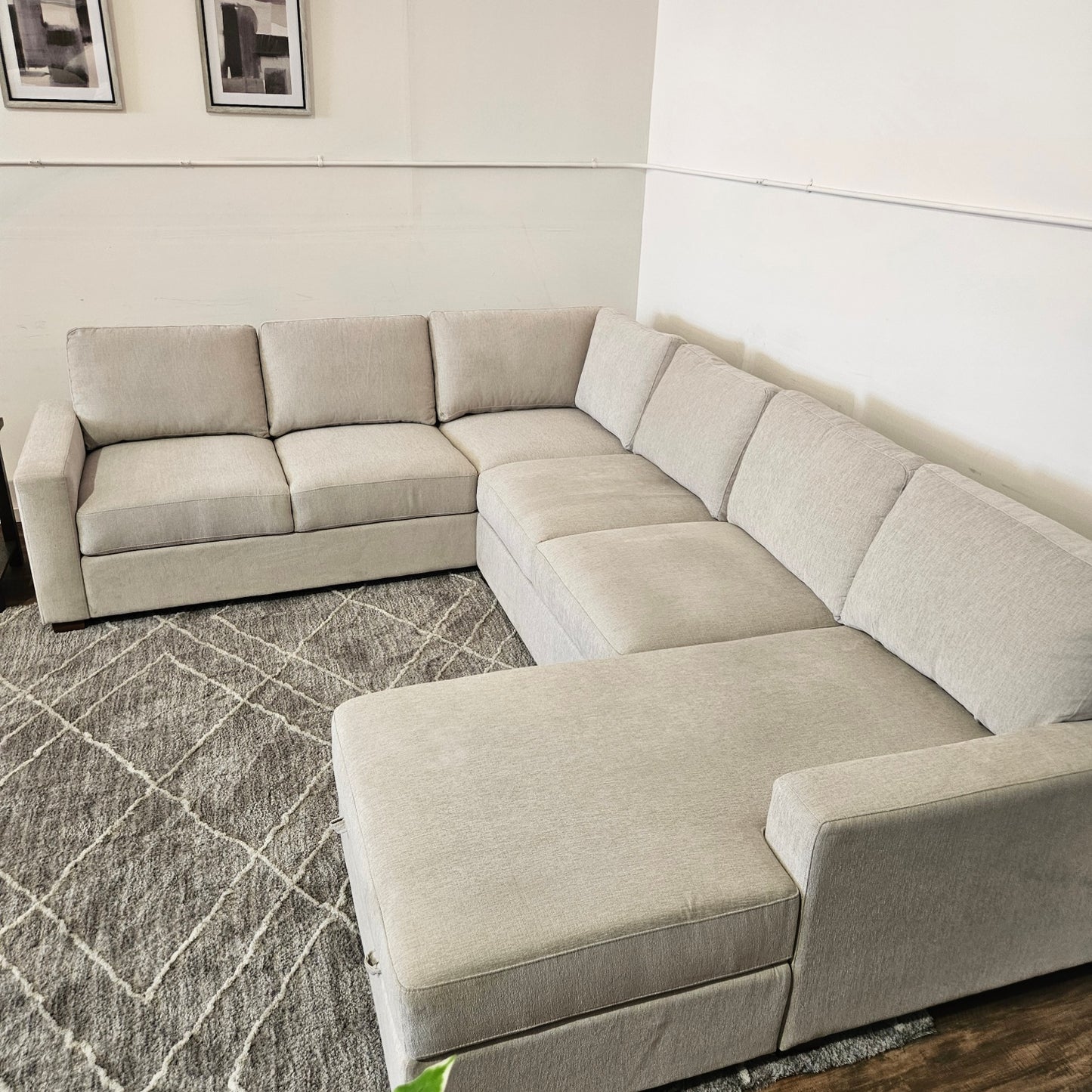 Thomasville Big Sectional Couch and Chase - FREE DELIVERY