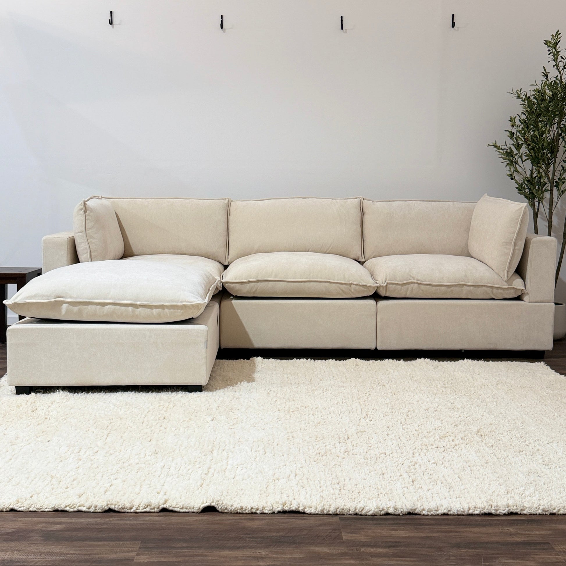 color:Cream Chenille