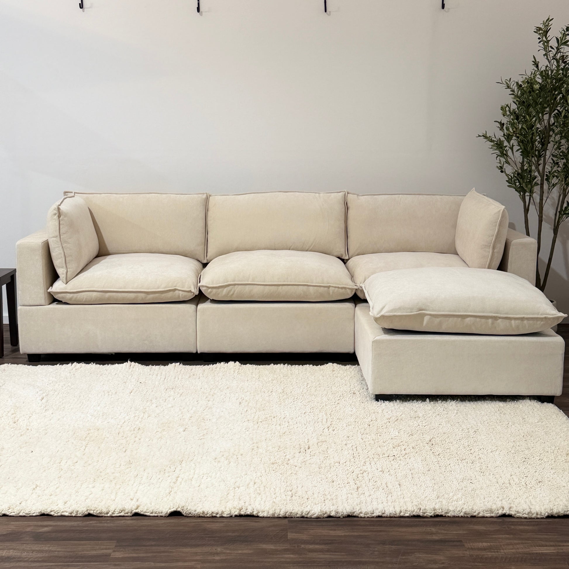 color:Cream Chenille