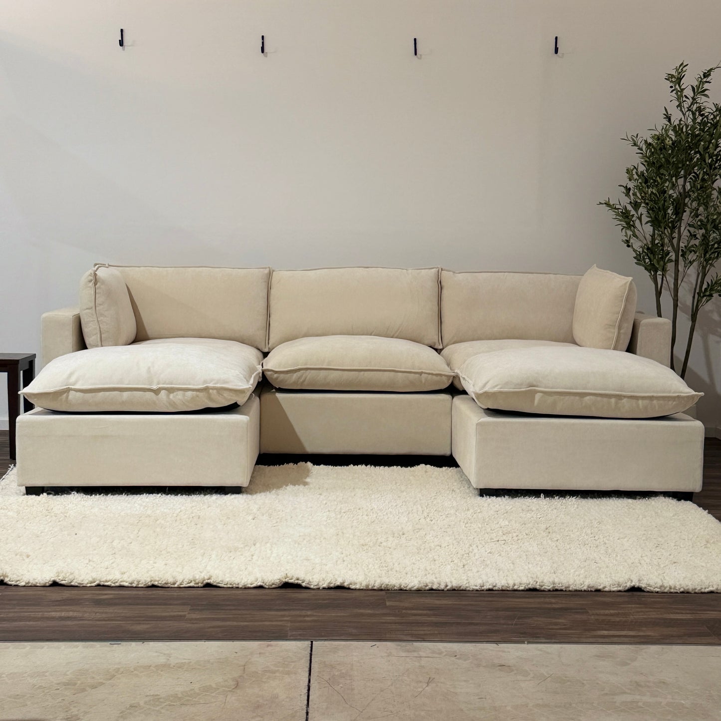 color:Cream Chenille
