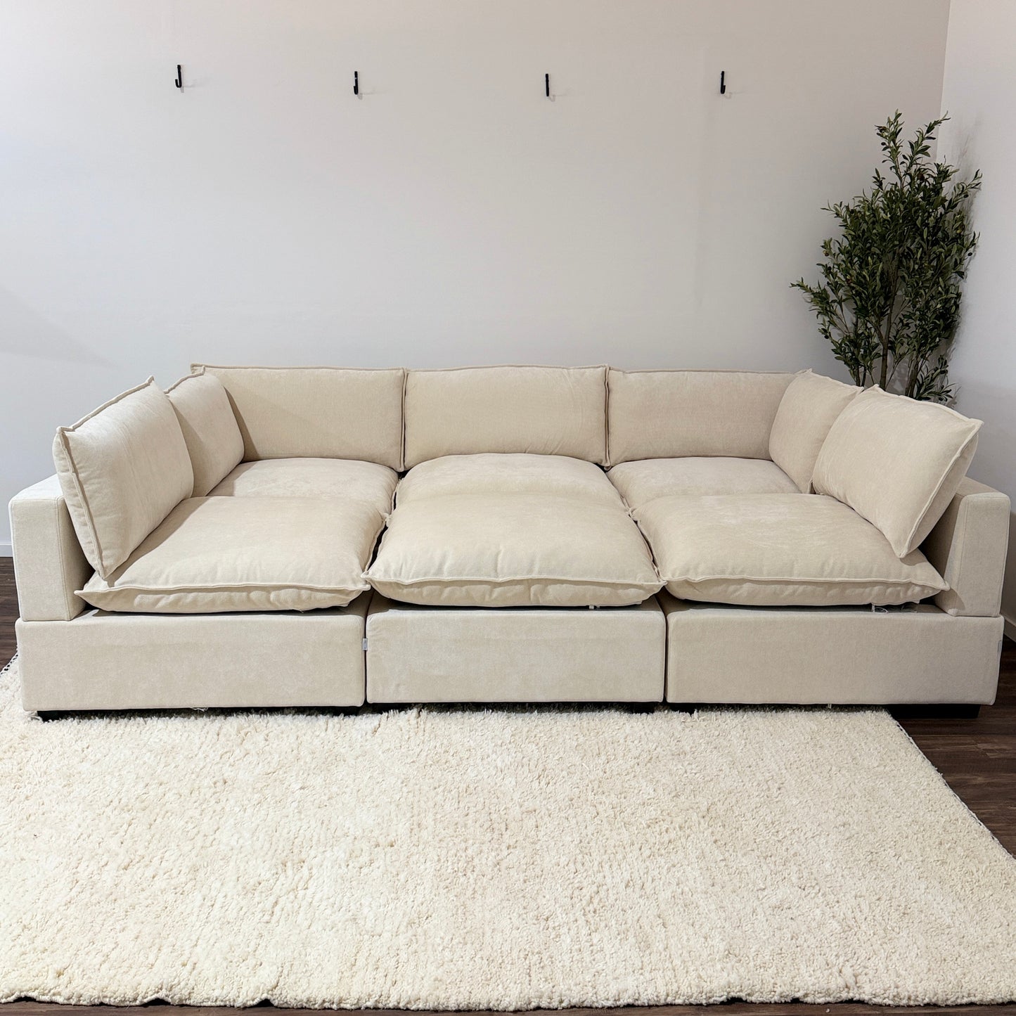color:Cream Chenille