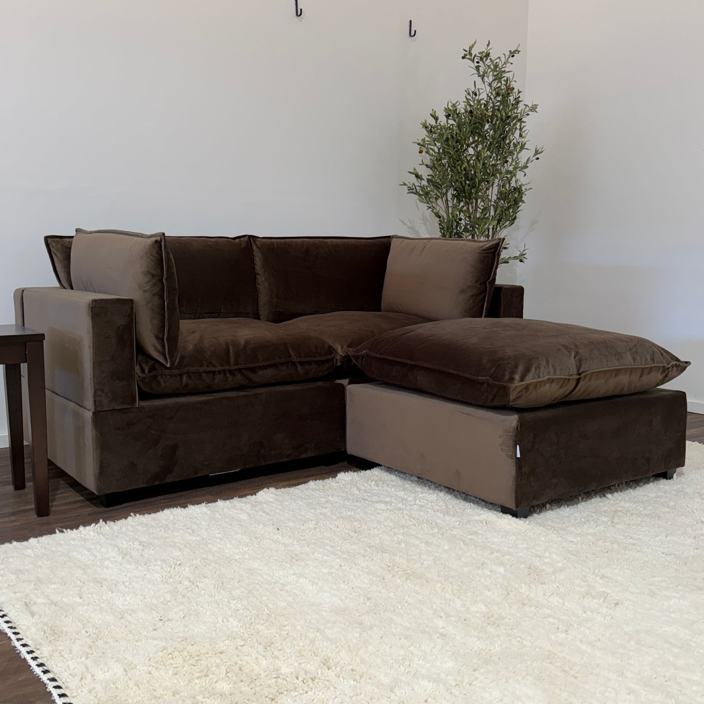 CHOCOLATE BROWN PERFORMANCE VELVET