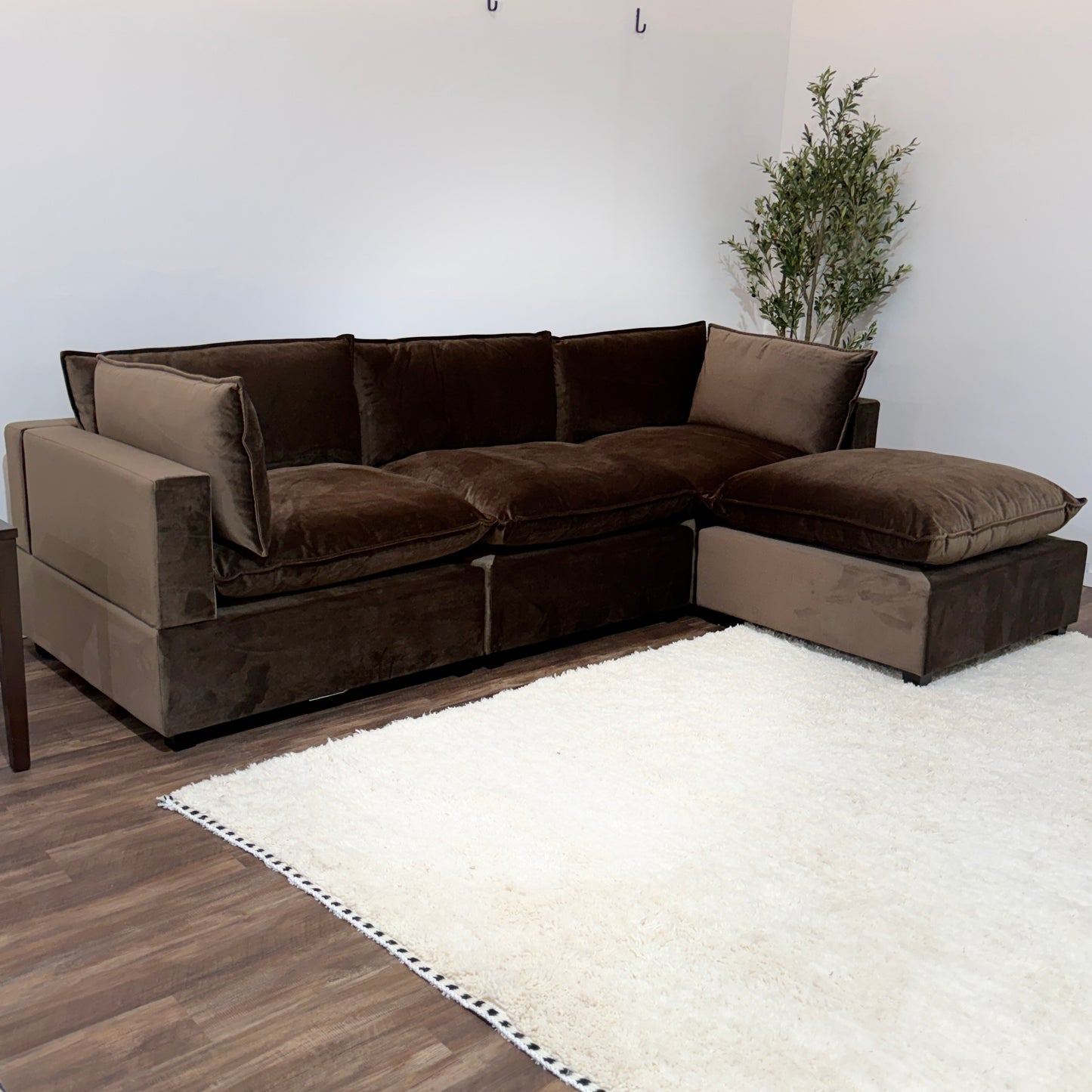 CHOCOLATE BROWN PERFORMANCE VELVET