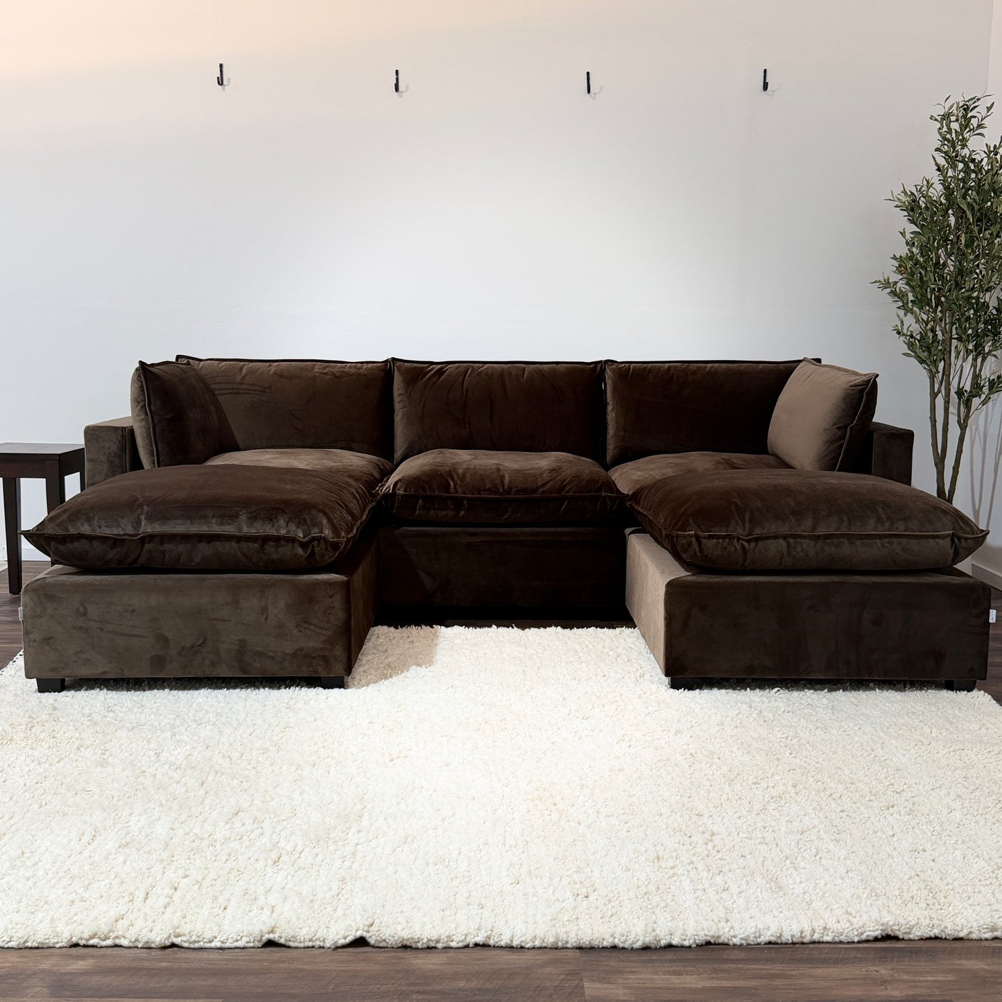 CHOCOLATE BROWN PERFORMANCE VELVET