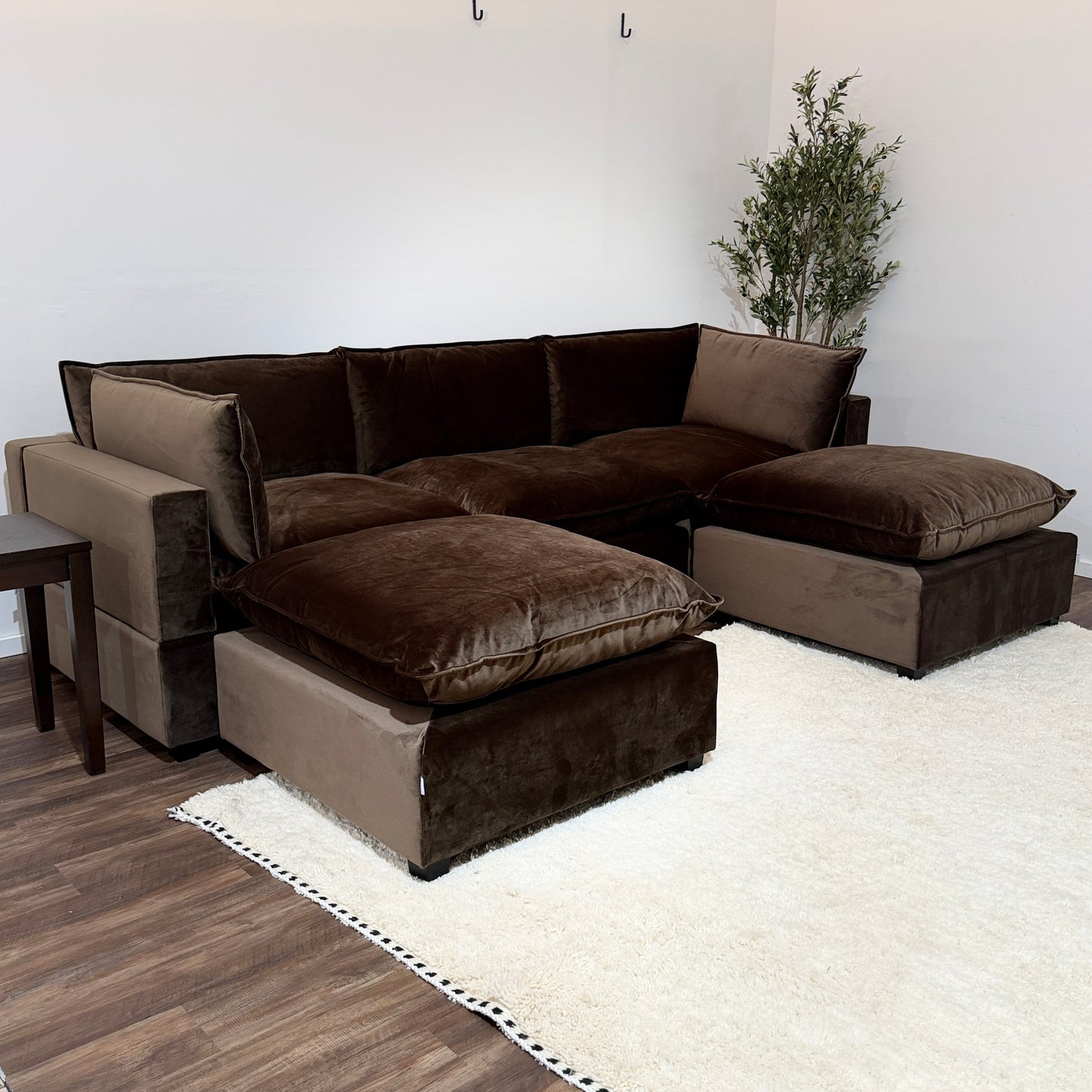 CHOCOLATE BROWN PERFORMANCE VELVET