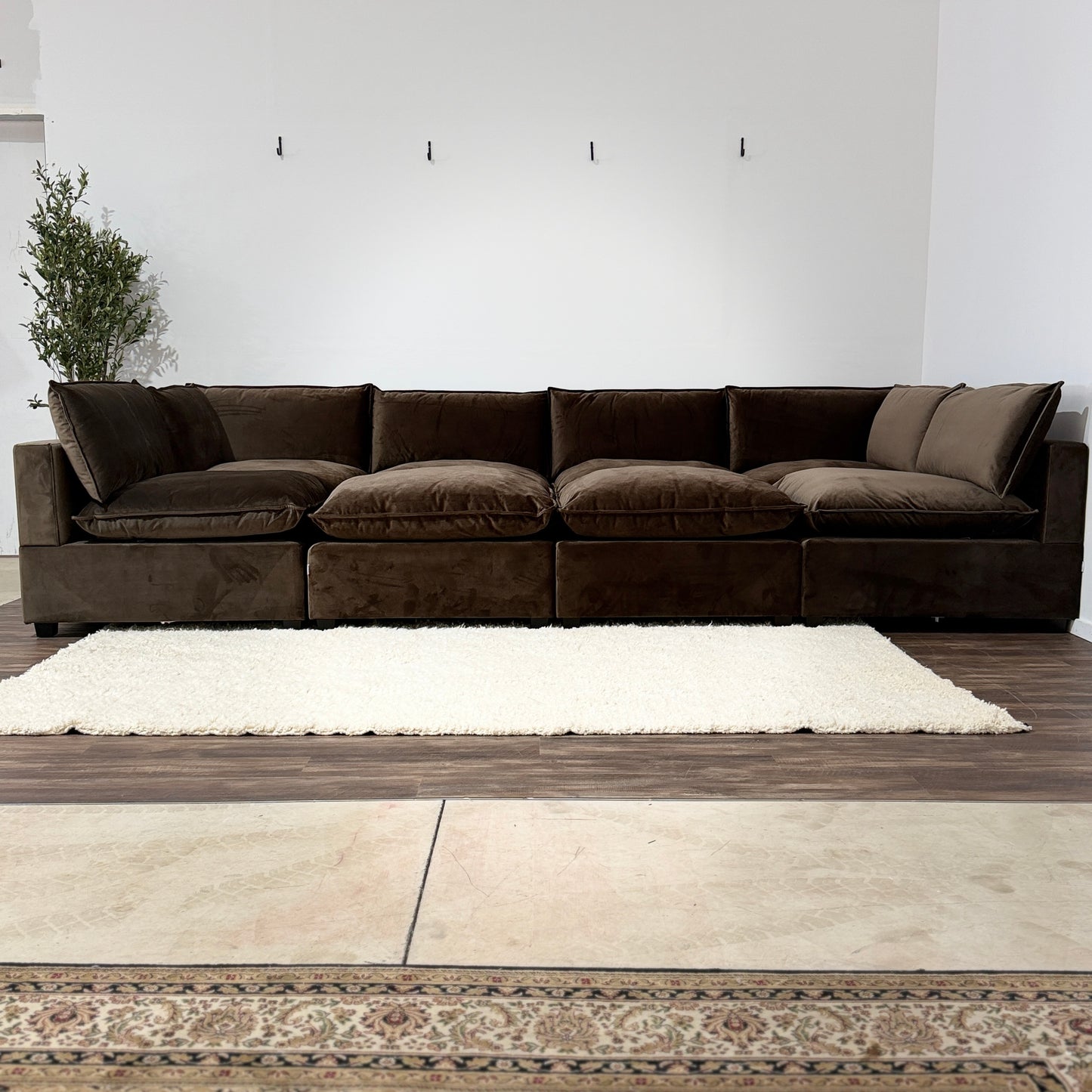 CHOCOLATE BROWN PERFORMANCE VELVET
