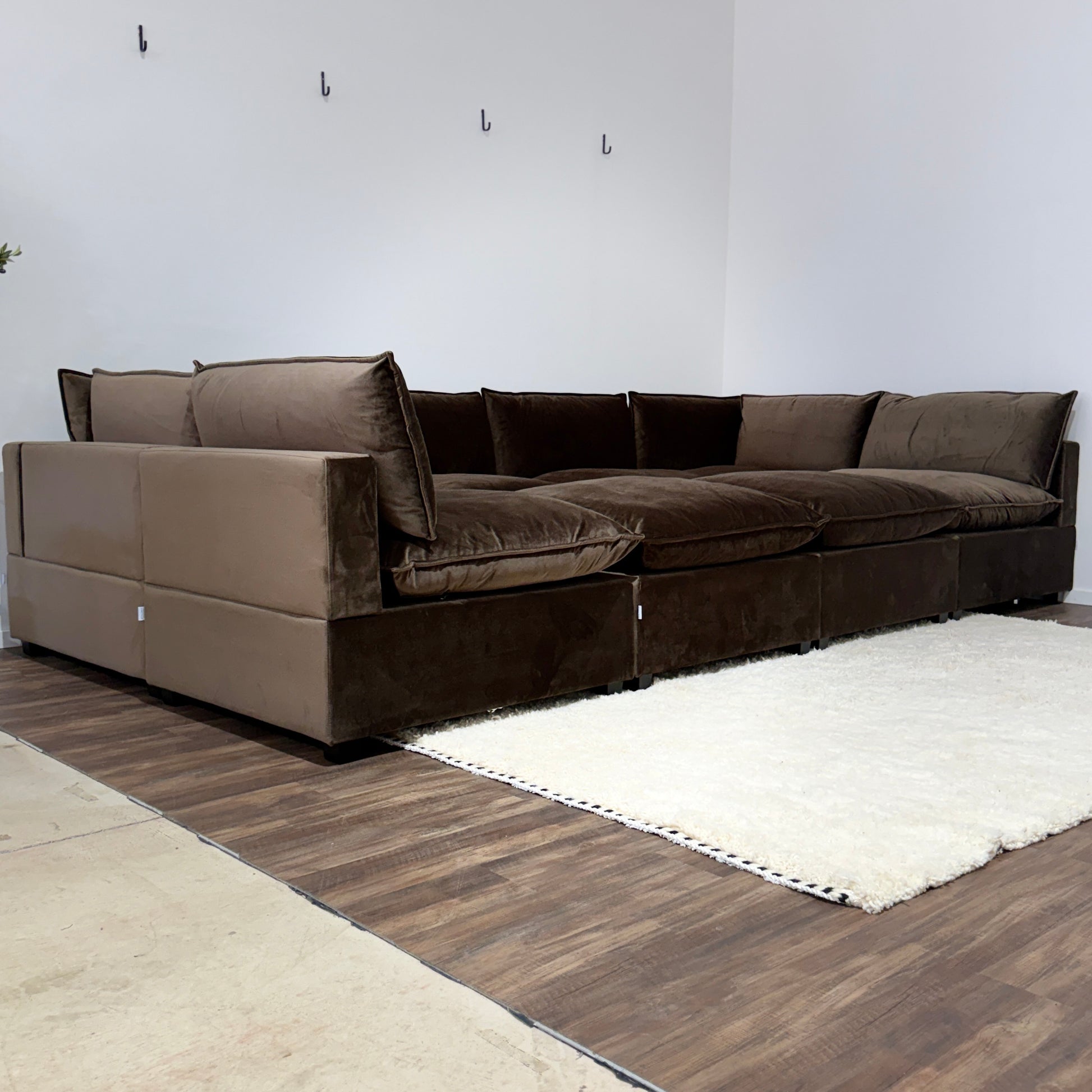 CHOCOLATE BROWN PERFORMANCE VELVET