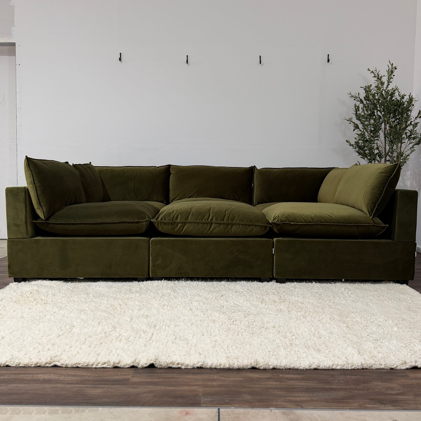 Color:SAGE GREEN PERFORMANCE VELVET