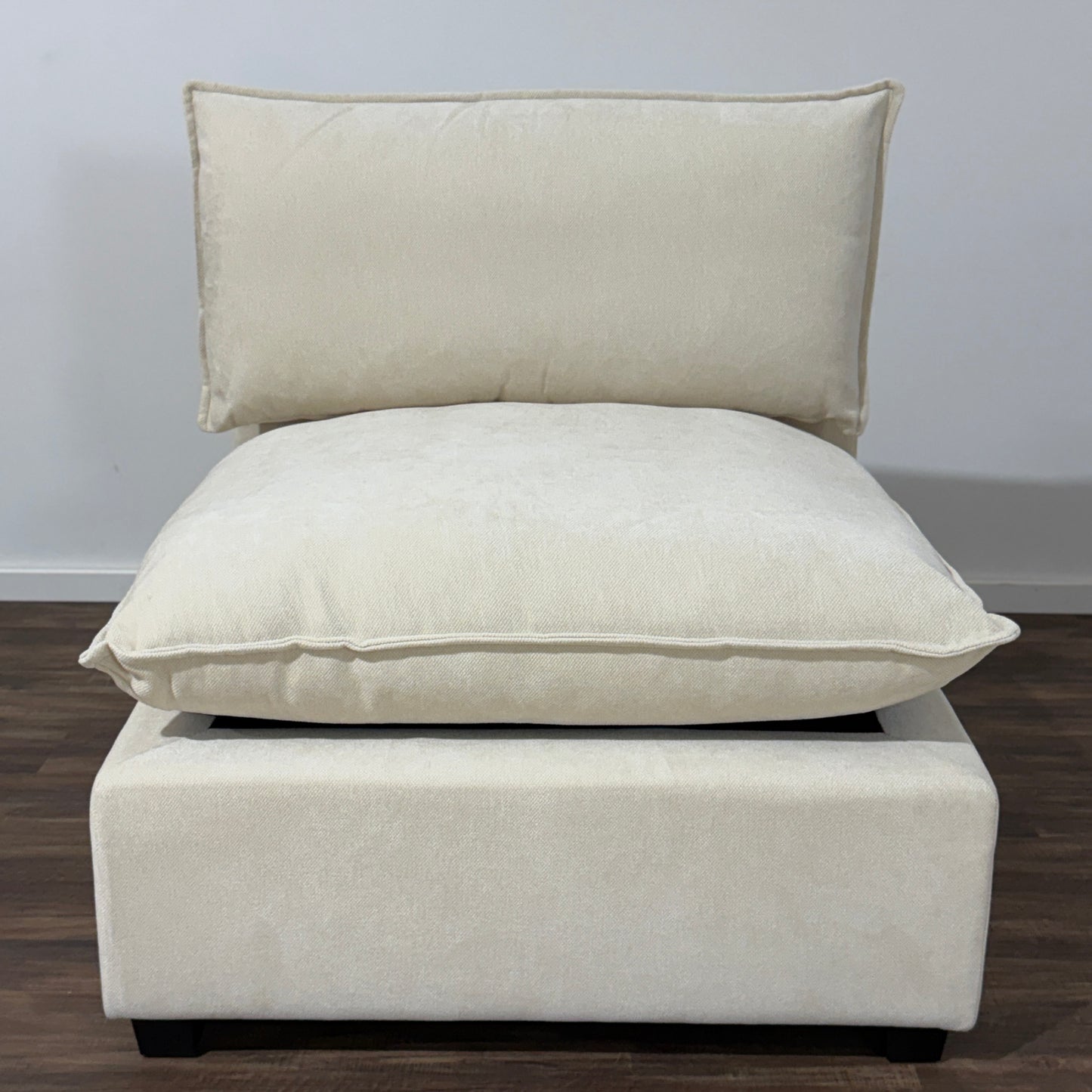 color:Cream Chenille