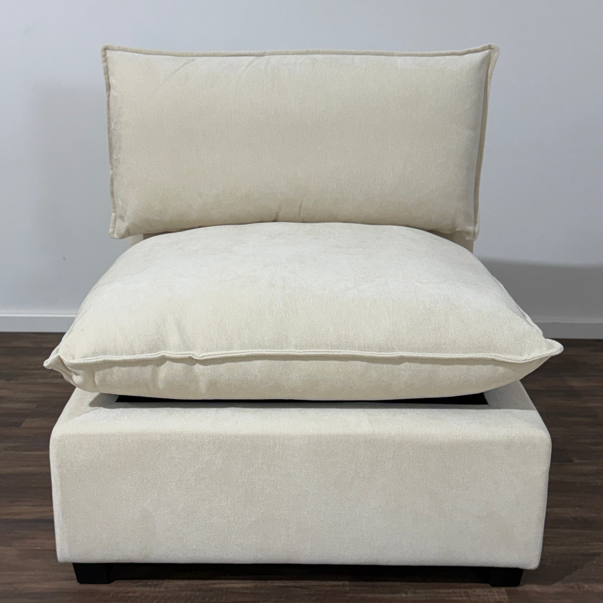 color:Cream Chenille