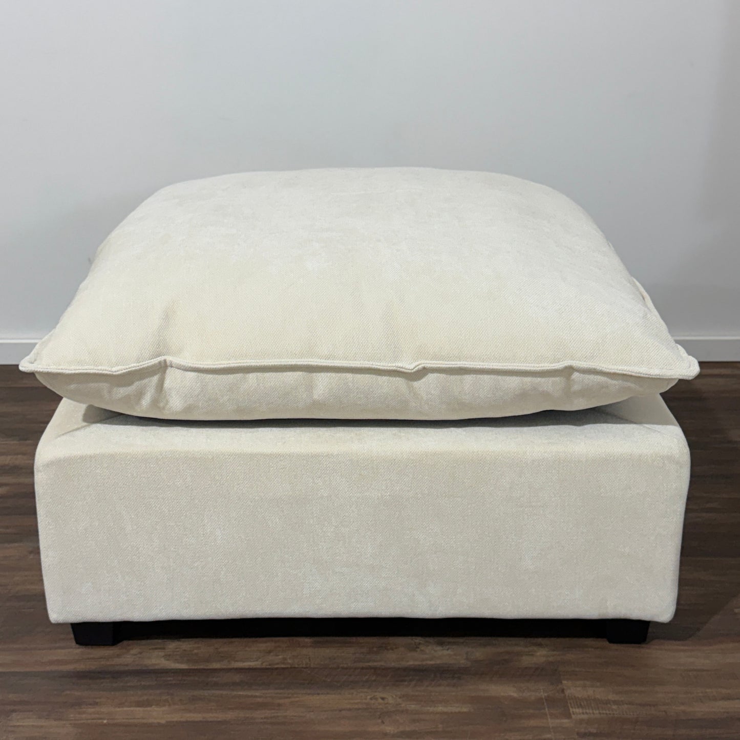 color:Cream Chenille