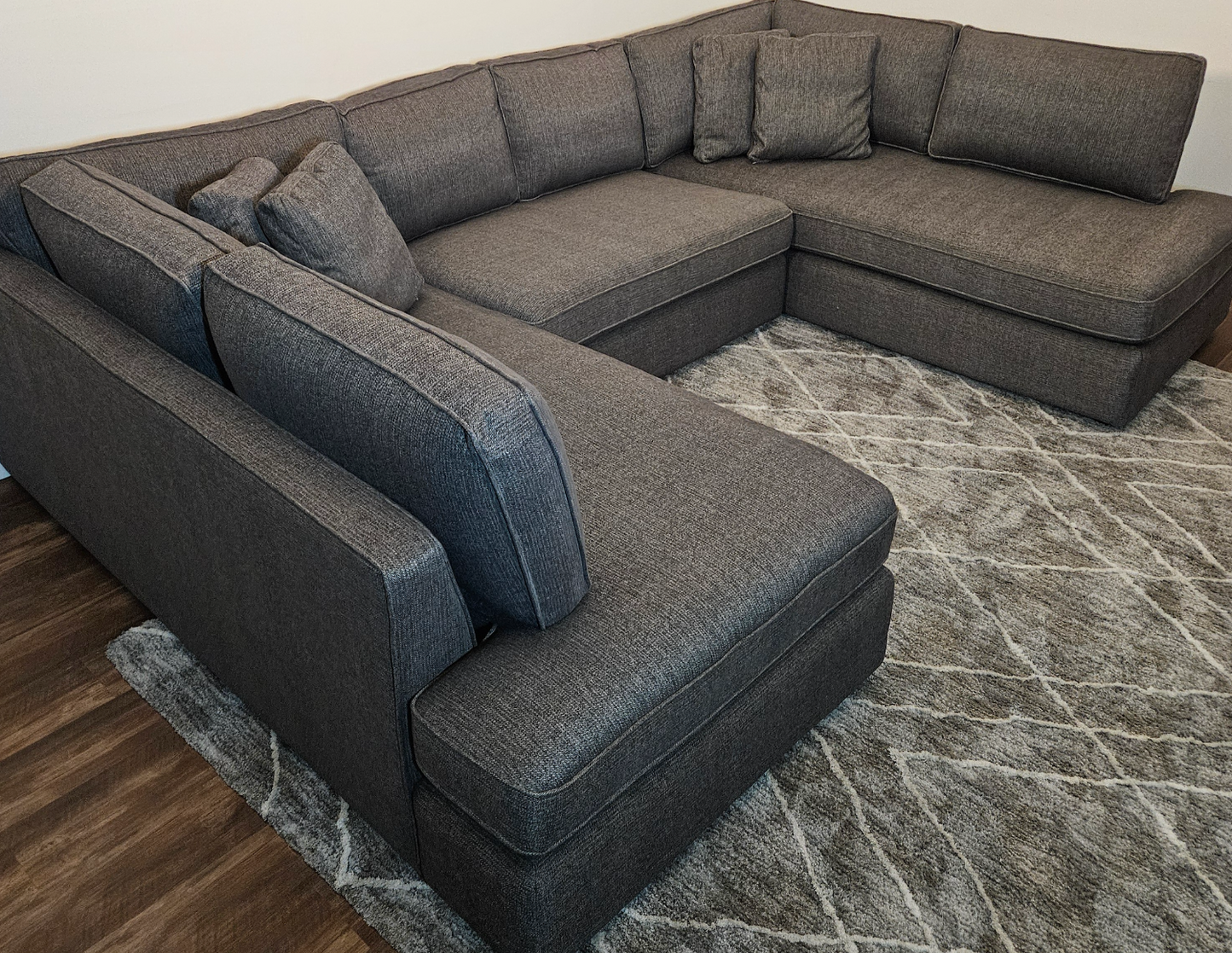 U Shape Sectional Couch with Bumper - Free Delivery