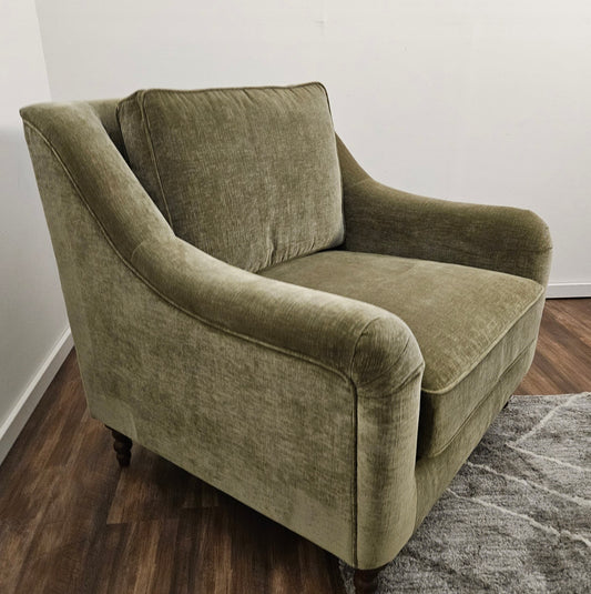 Interior Define Velvet Accent Chair Brand New - Free Delivery