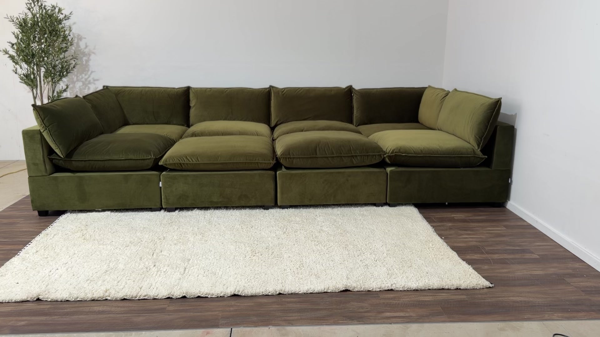 Color:SAGE GREEN PERFORMANCE VELVET